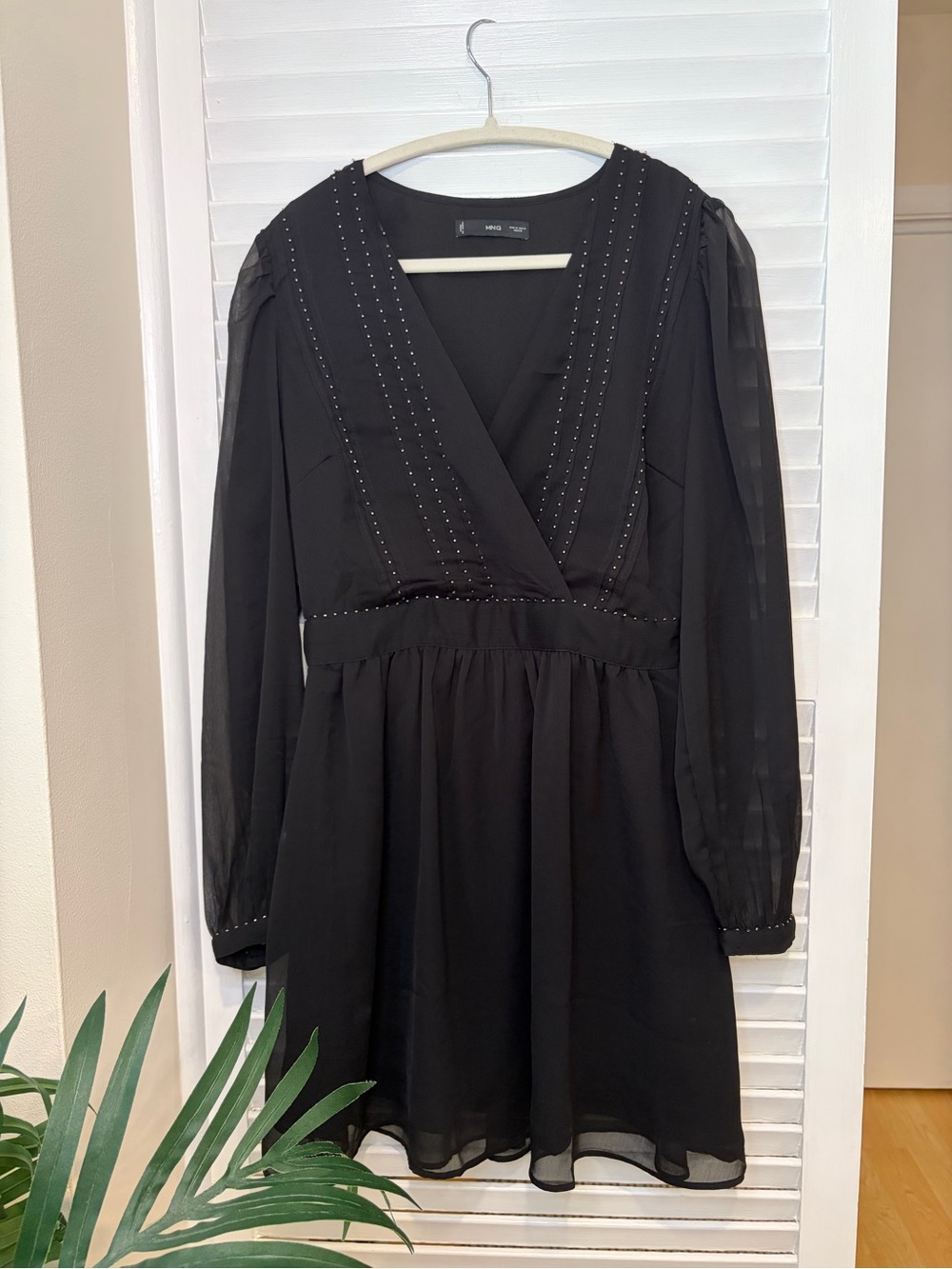 MNG Mango Black Beaded Long Sleeve Flowy Mini Dress Size 6